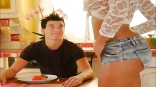 Brunette phim sex video nhat ban yêu mến nhận được đập trong một doggy phong cách vị trí