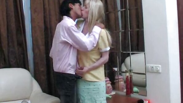 Người đàn ông chị cô gái video clip sex nhật với tai kéo dài phích cắm trong các vị trí khác nhau