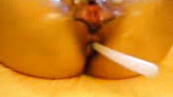 Gầy Babe rides vòi nước của cha dượng trong người chăm sóc 'giường video phim sex nhật bản