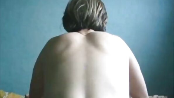 Một cô gái tóc vàng với một sexy đít là fucked qua một chàng videos set nhat ban có lông trong những giường